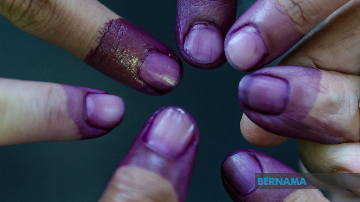 Johor's Election Day: Voters Cash In On Promotional Rewards With Purple Ink