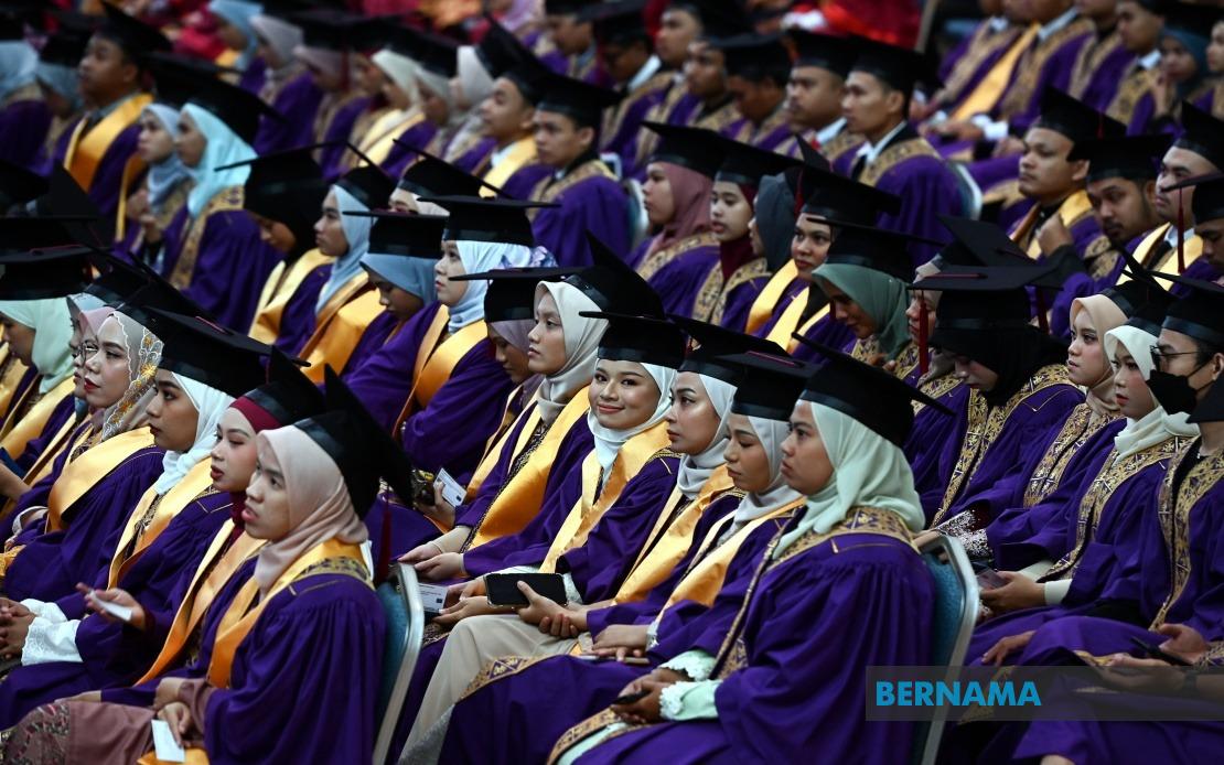 Malaysia's Higher Education Ministry Suspends Student Disciplinary Cases Tied to Free Speech