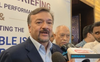 Malaysia Waives RM1 Interbank ATM Fee From July 1 to Ease Public Financial Strain