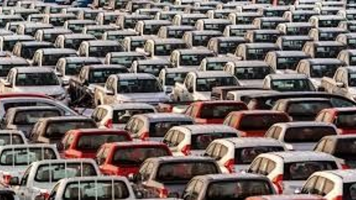 Laos bans fuel vehicle imports through 2026 to accelerate EV shift