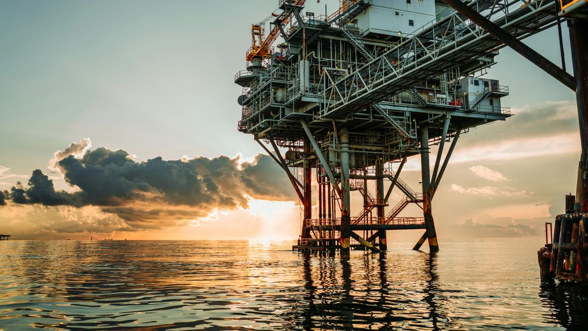 Oil prices retreat as uncertainty clouds U.S.-Iran talks