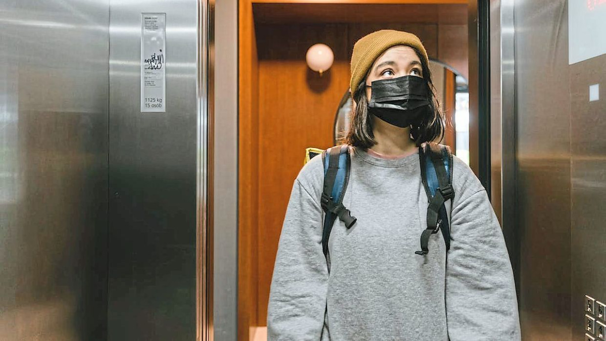 Managing Claustrophobia While Travelling: Expert Tips to Stay Calm