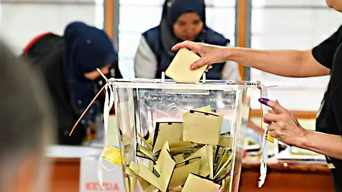 Young Voters Hold Key to Johor Election Outcome as Parties Compete for 21-39 Age Group