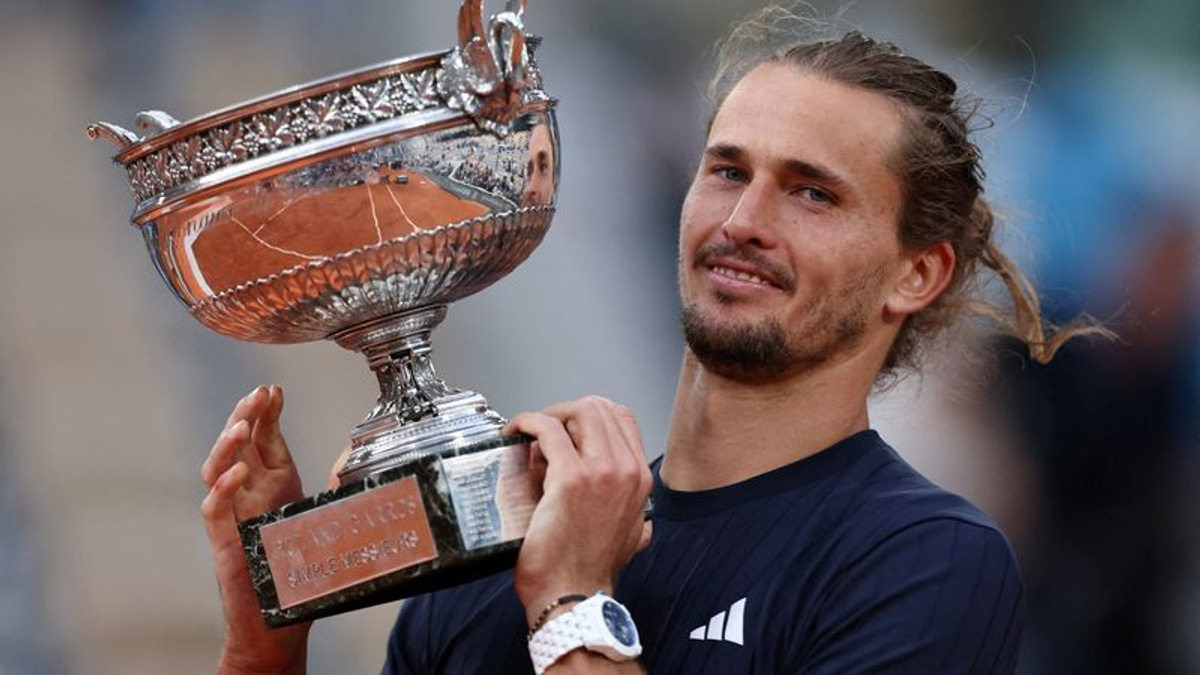 Djokovic Pursues Historic 25th Grand Slam at U.S. Open with Zverev as Chief Rival