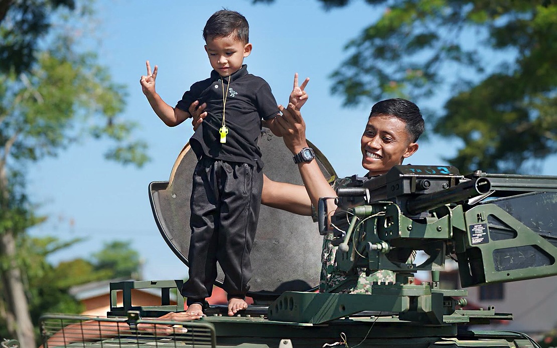 MINDEF Deepens Ties With Alor Gajah Communities Through Welfare Initiative