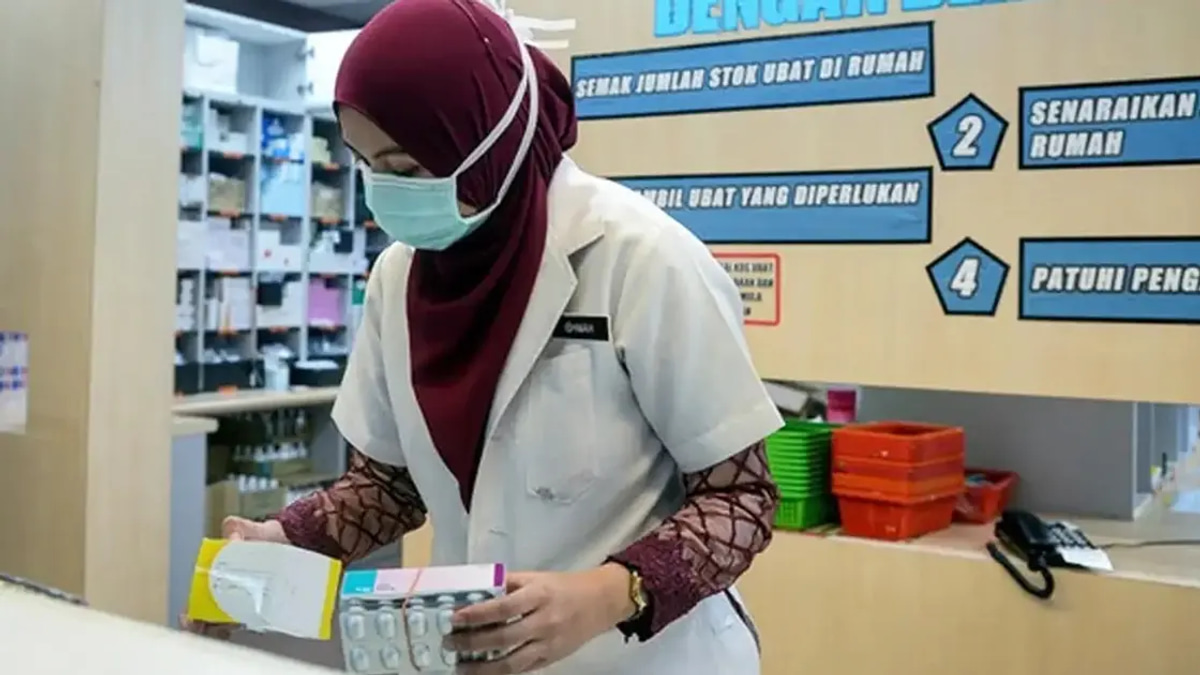 Prime Minister Urges Swift Action on PharmD Graduate Recognition