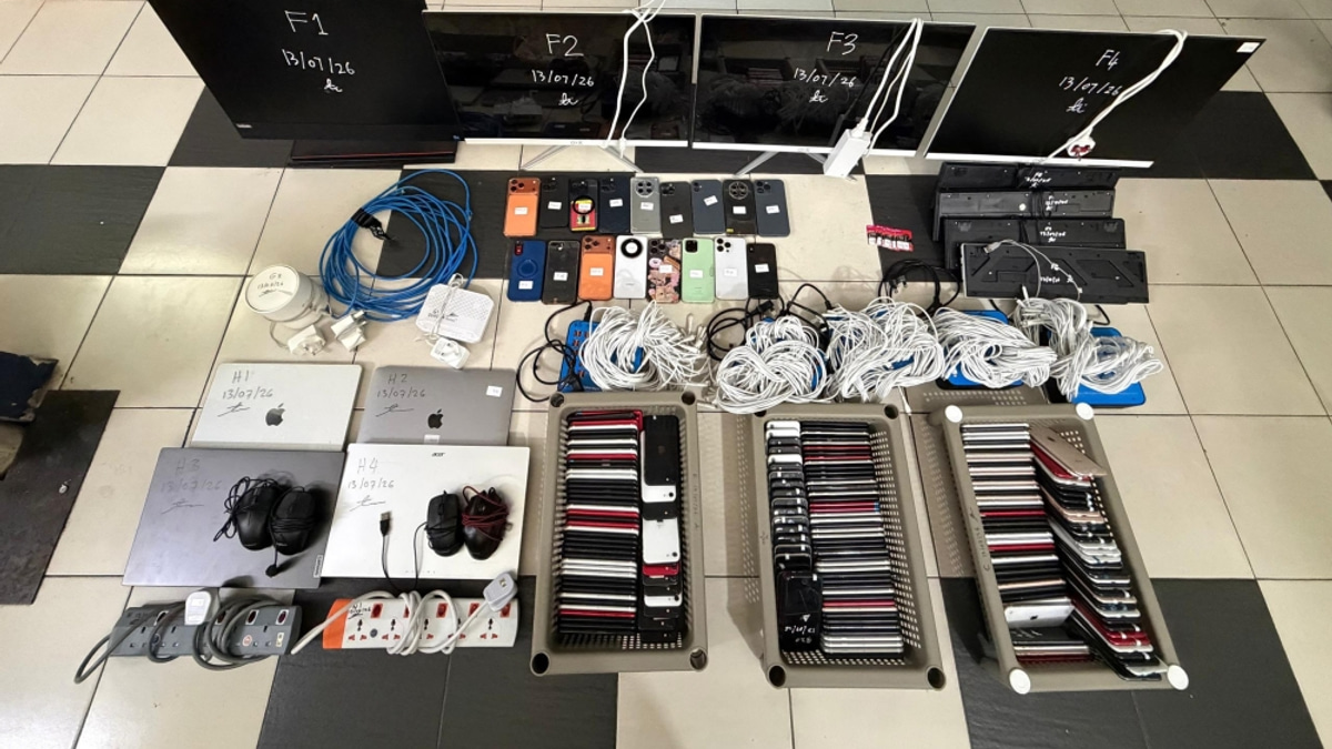 Perak Police Dismantle Cross-Border Online Fraud Ring, Detain 18 Chinese Nationals