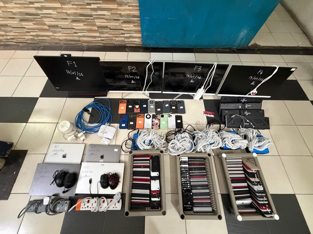 Perak Police Dismantle Cross-Border Online Fraud Ring, Detain 18 Chinese Nationals