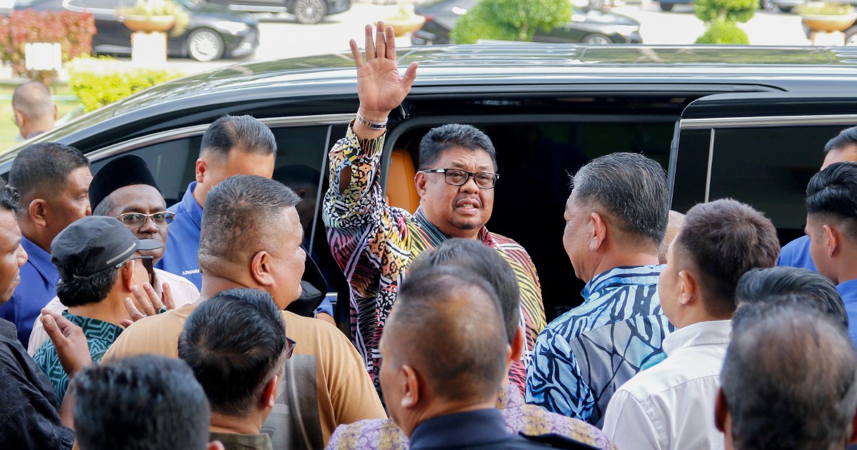 Melaka BN a 'beautiful maiden' with many suitors, says Ab Rauf
