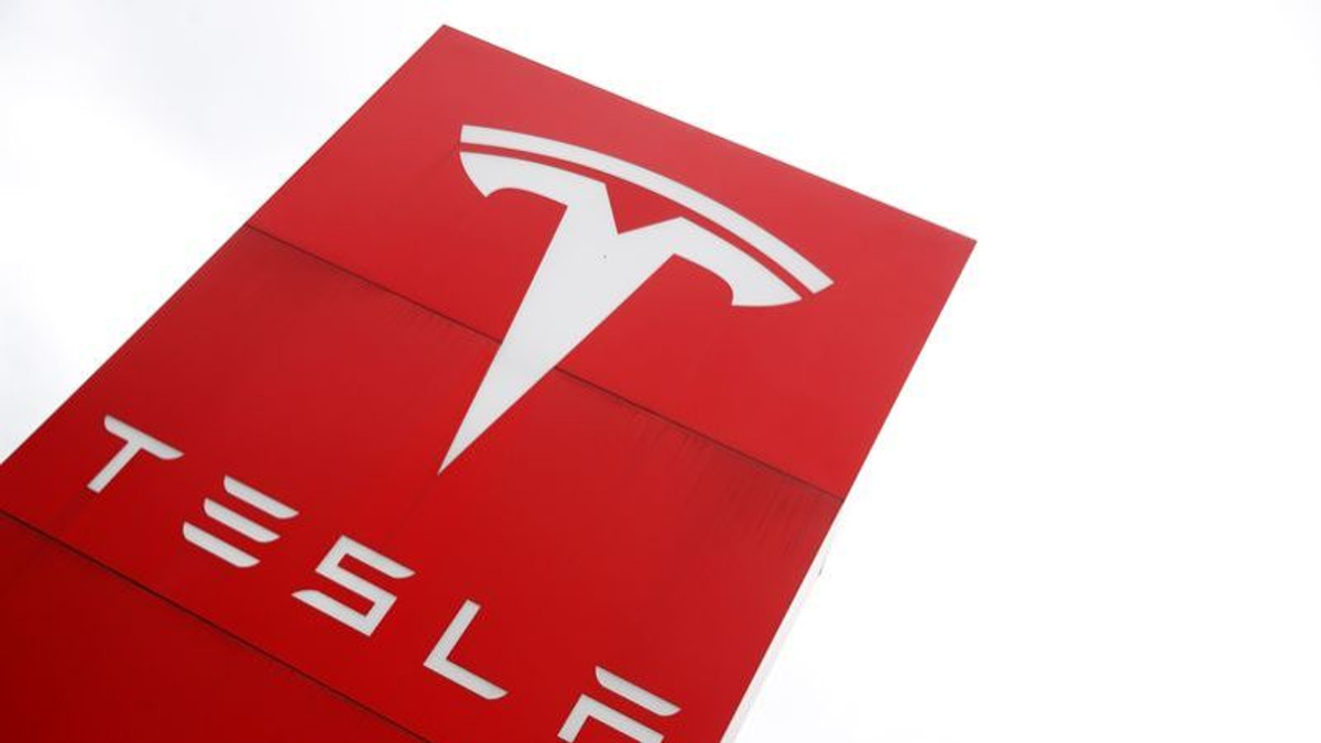 Tesla wins Supreme Court battle to revive 5G patent licensing case in UK