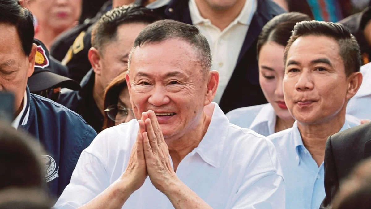Thaksin Granted Royal Pardon, Set for Release from Prison