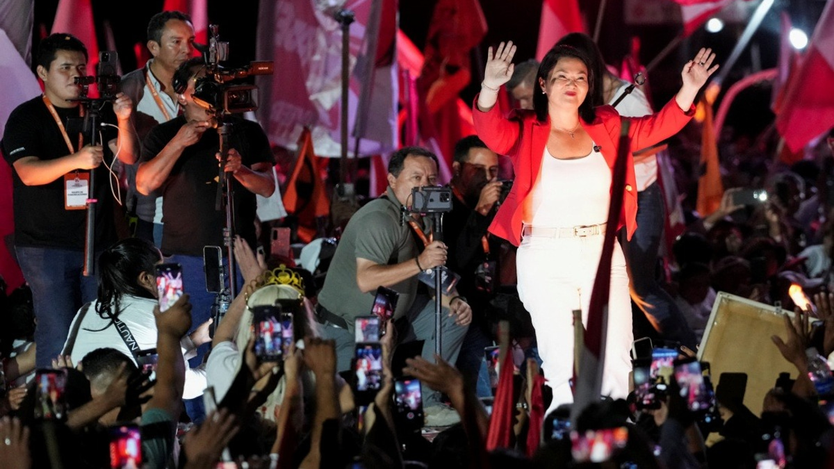Peruvians Head to Polls for Presidential Runoff