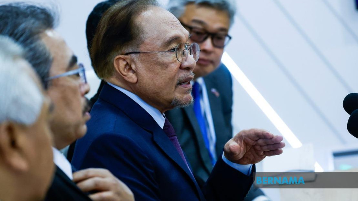 Anwar's Kazan Summit Clinches Long-Term Russian Energy Deal for Malaysia