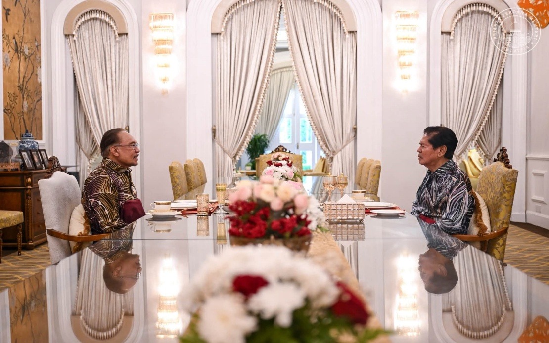 Anwar Concludes Penang Visit With Governor's Tea Reception, Reaffirms Federal-State Ties