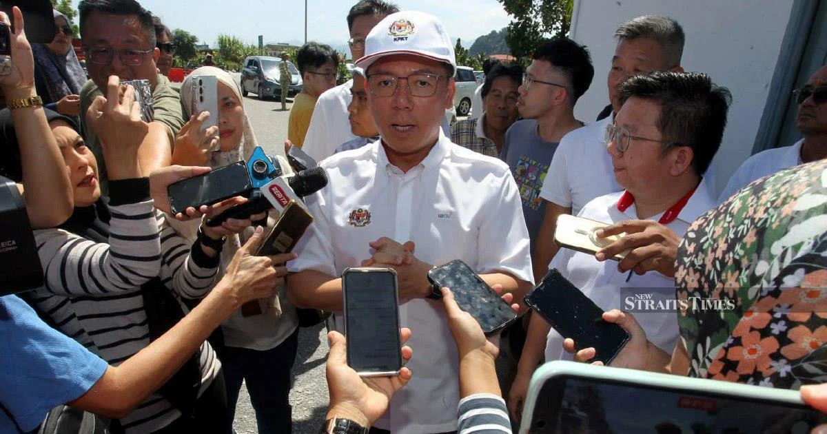 Nga Stands by Resignation Pledge Over Najib's Prison Sentence