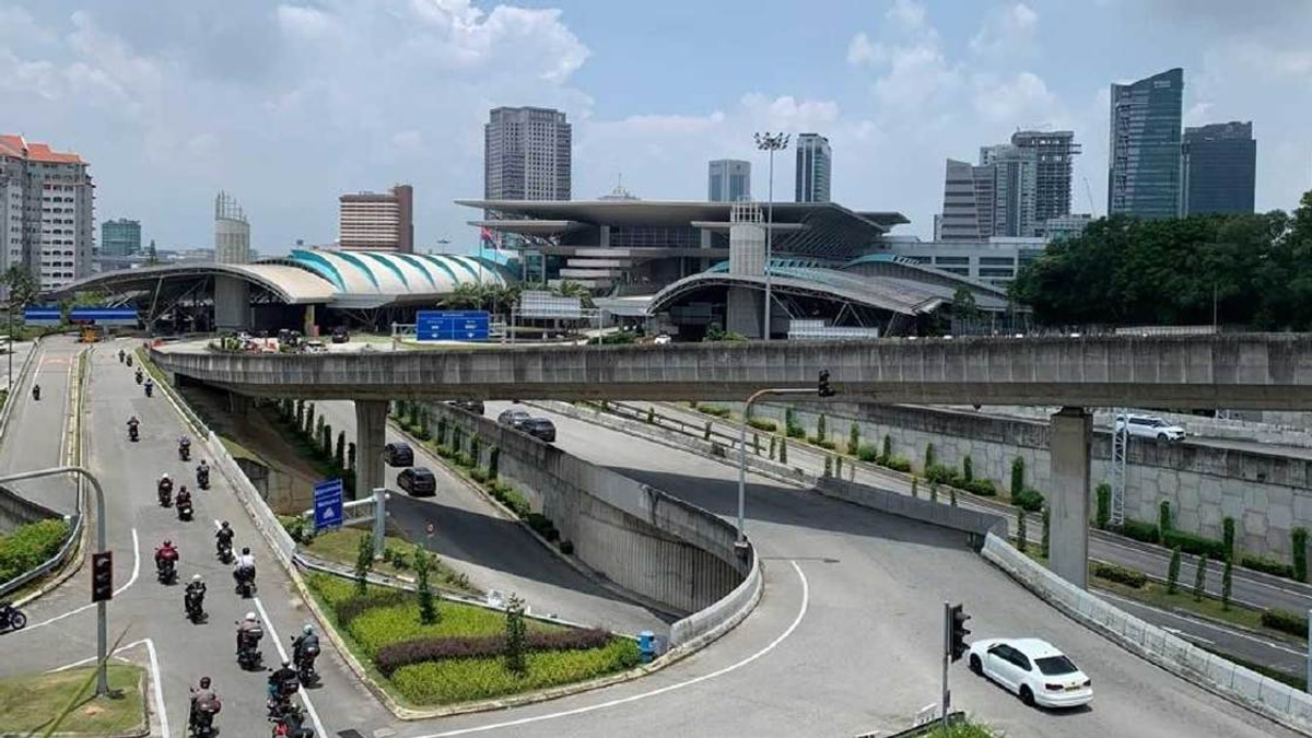 Immigration System Breakdown Traced to Technical Error, Says Saifuddin