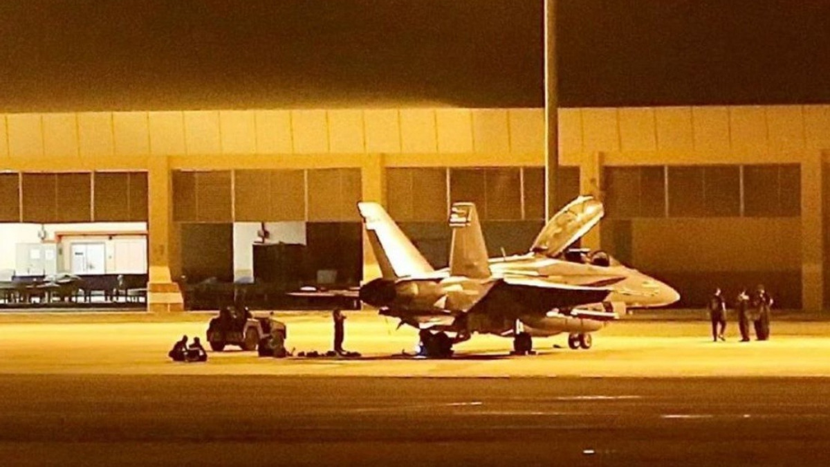RMAF F/A-18D Hornet Returns Safely to Kota Kinabalu After Engine Malfunction