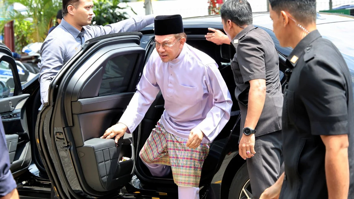 Anwar urges all parties to campaign with dignity ahead of Johor election