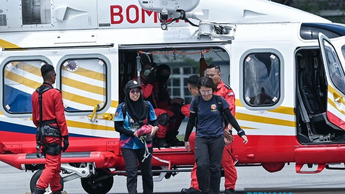 Search Team Retrieves Camera Footage To Locate Missing Hiker On Gunung Batu Putih