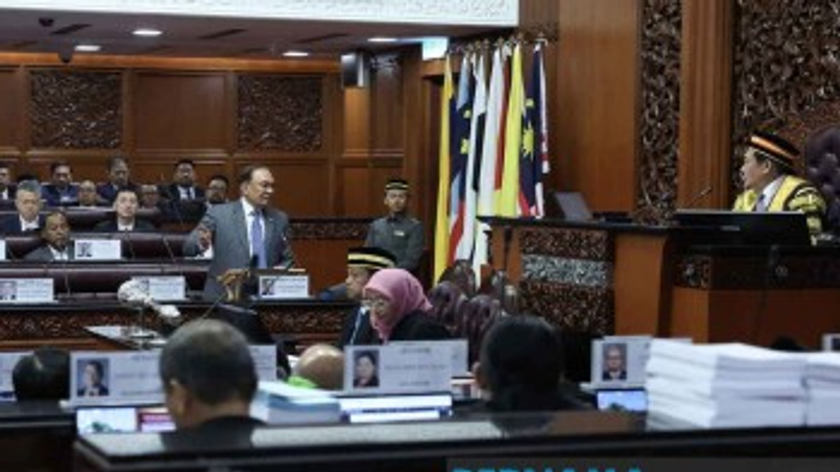 KWAP's RM12.9 Billion Profit Warrants Fair Assessment, PM Anwar Tells Parliament