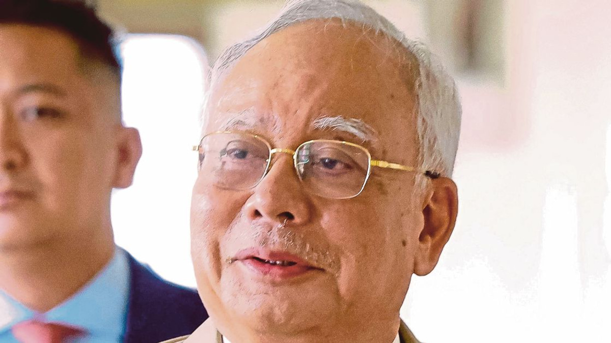 Najib Challenges Inconsistent Treatment of Audit Office in Tabung Haji Probe