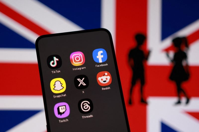 Britain plans automatic midnight curfew for teenage social media users aged 16-17