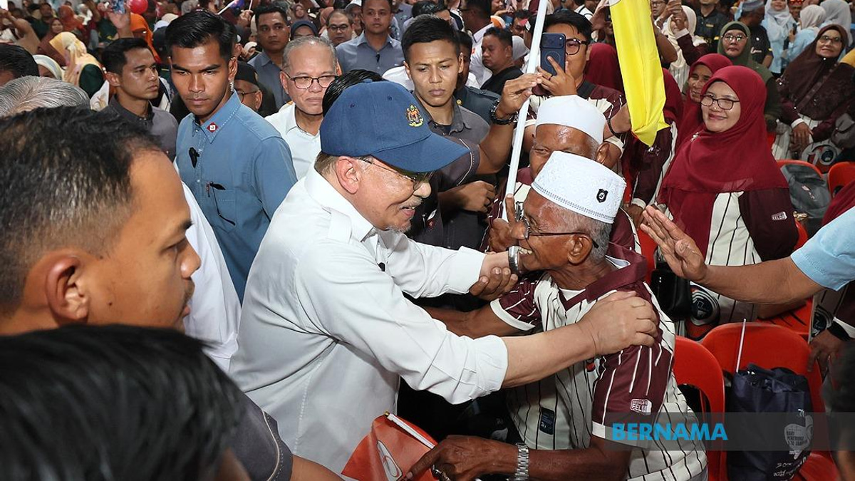 Malaysia Steps Up Support for FELDA Communities with Digital and Housing Reforms
