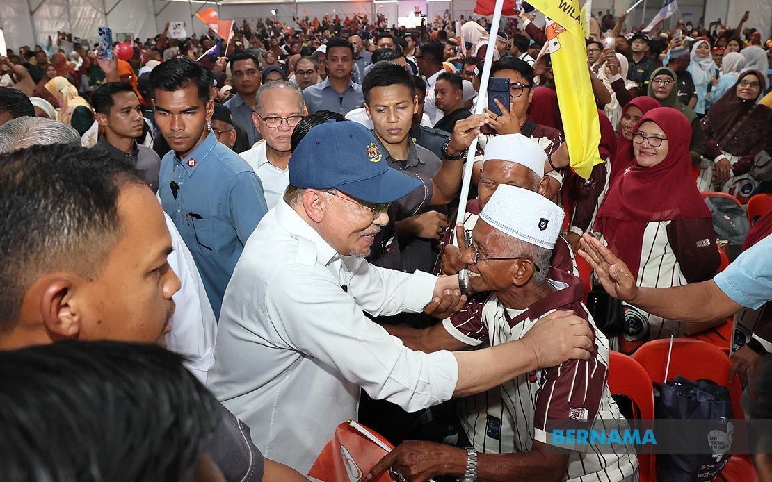 Malaysia Steps Up Support for FELDA Communities with Digital and Housing Reforms