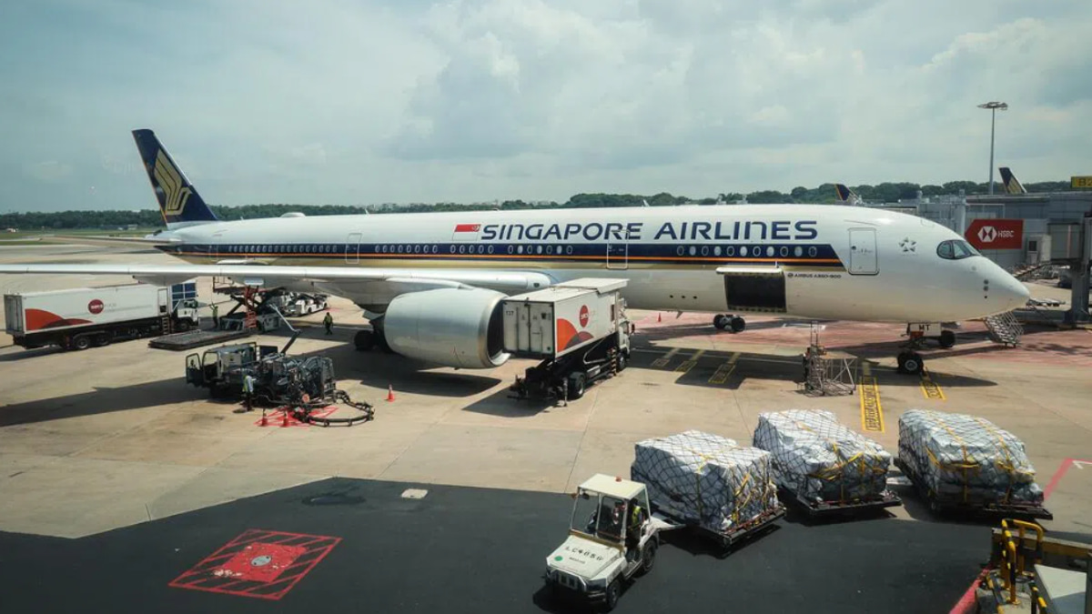 Singapore Airlines Flight to New York Returns Shortly After Takeoff Due to Technical Glitch