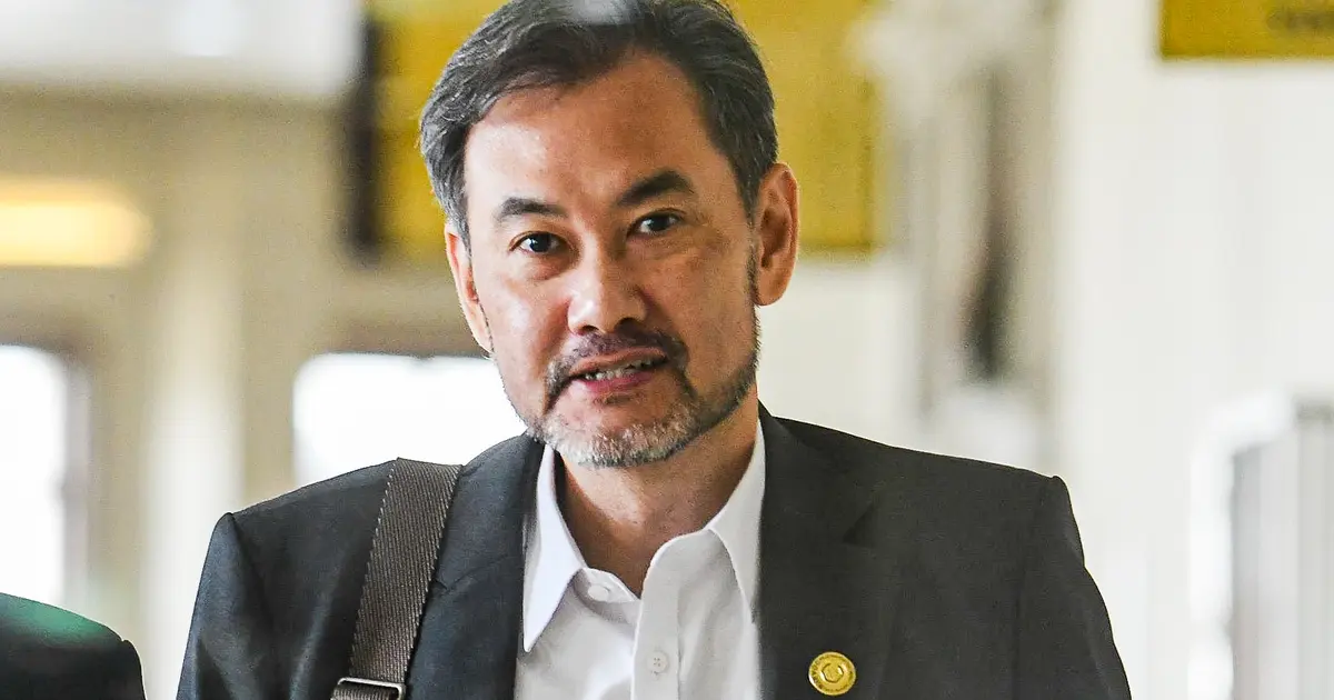 Former 1MDB Chief Denies Giving Jho Low Prime Minister Status