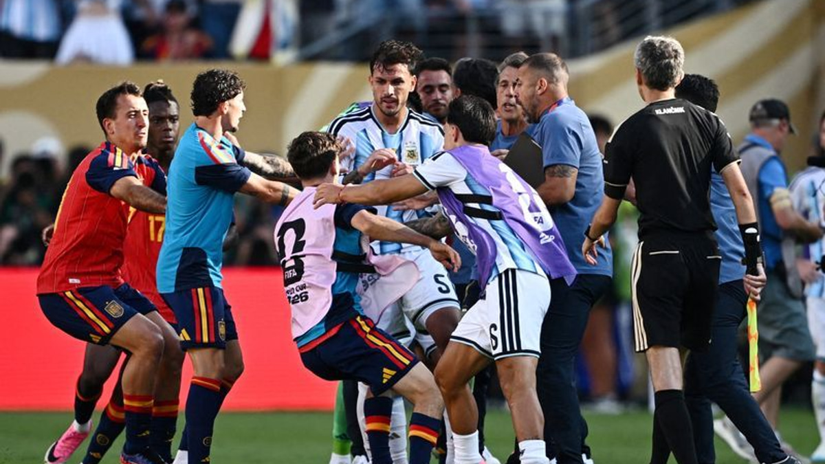 FIFA launches inquiry into World Cup final brawl as Spain edges Argentina