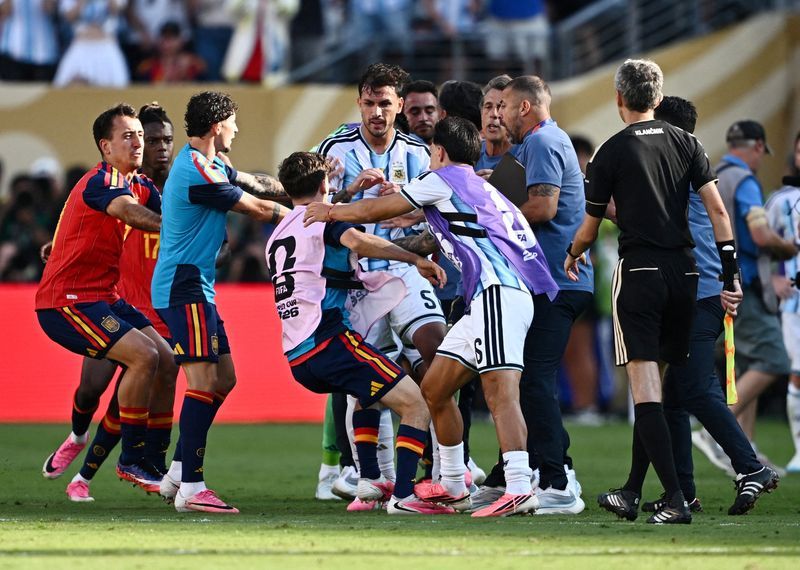 FIFA launches inquiry into World Cup final brawl as Spain edges Argentina