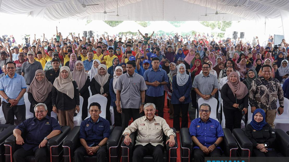 Ahmad Zahid: Malaysia Needs Fresh Political Alignments for Stability