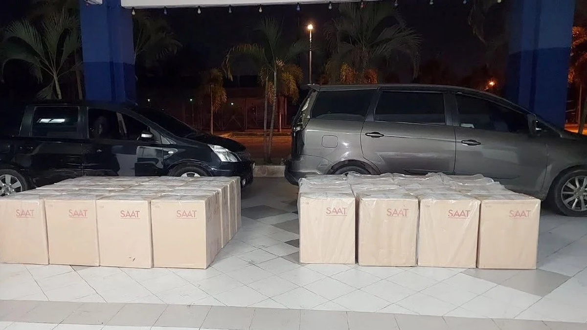 Police Nab Suspected Smuggler With 400,000 Cigarettes Worth RM813,000 After High-Speed Chase in Kelantan