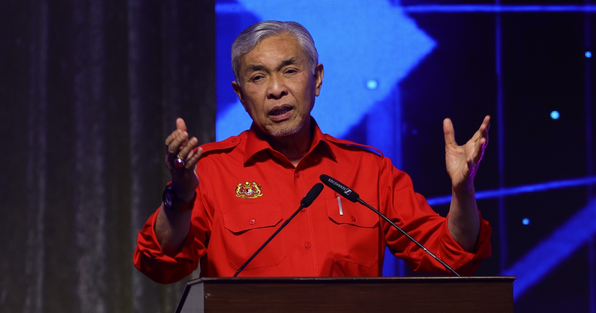 Zahid Signals PM's Authority to Remove Underperforming BN Ministers