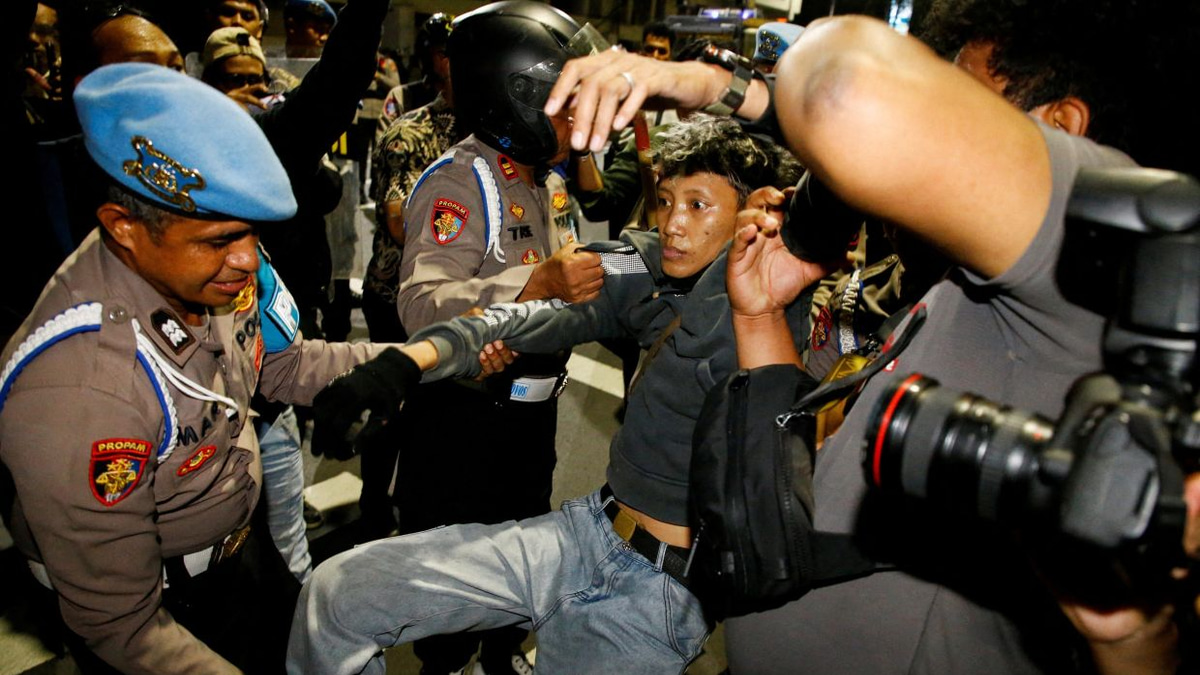 Indonesia Charges Four After Anti-Government Protest Over Fuel Prices and School Meals