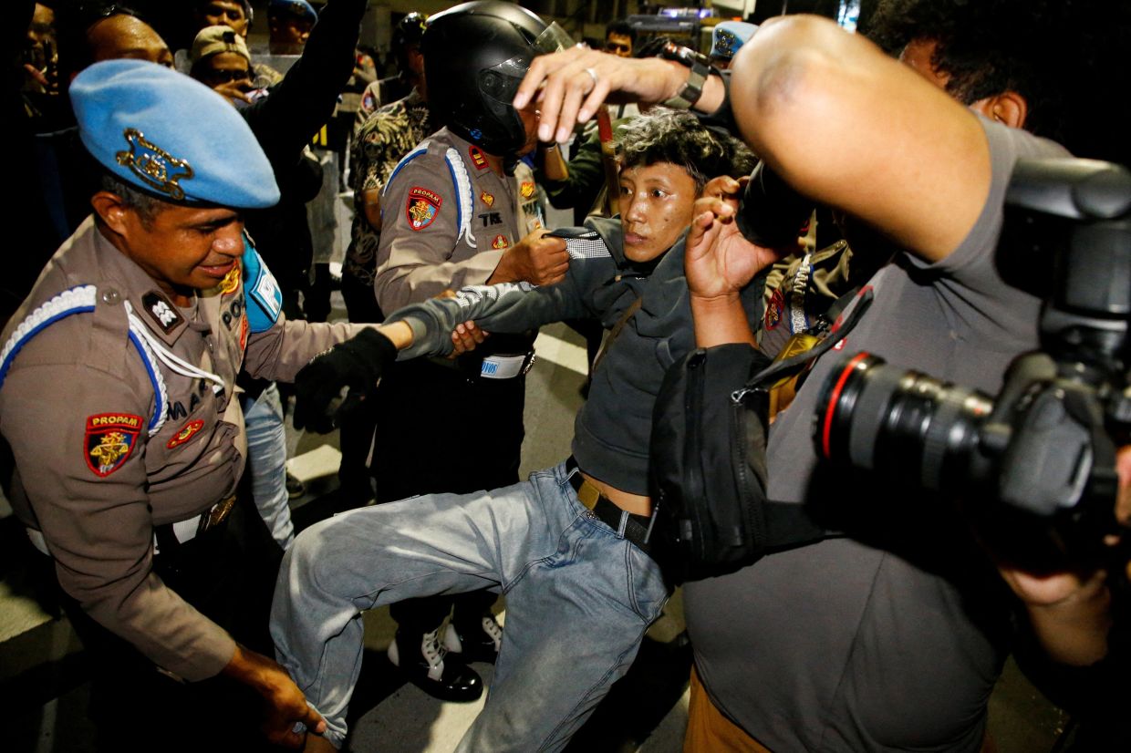 Indonesia Charges Four After Anti-Government Protest Over Fuel Prices and School Meals