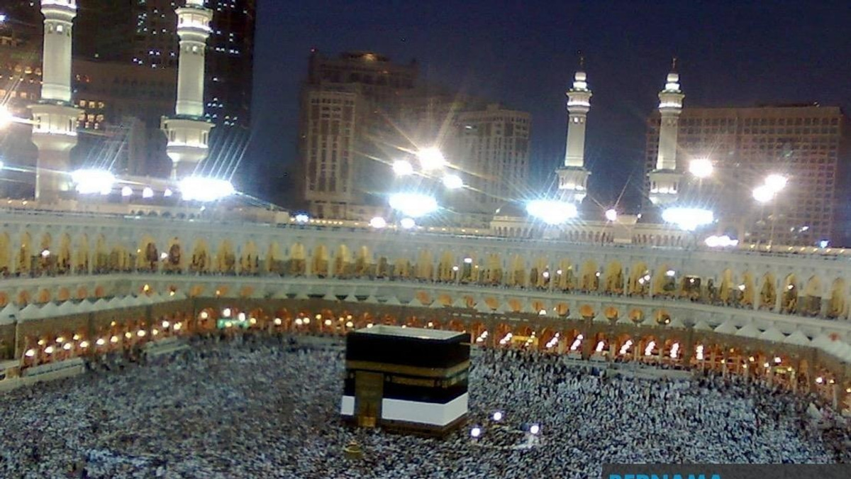 Five Turkish Nationals Arrested for Breaching Haj Season Regulations