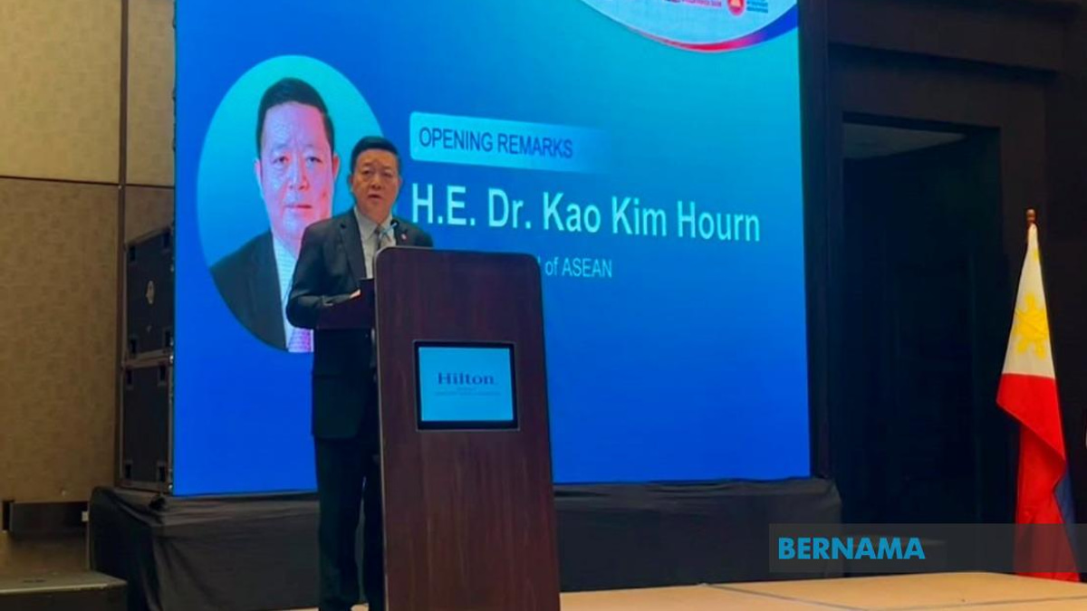 Media Crucial to Building ASEAN Community Identity, Says Secretary-General Kao