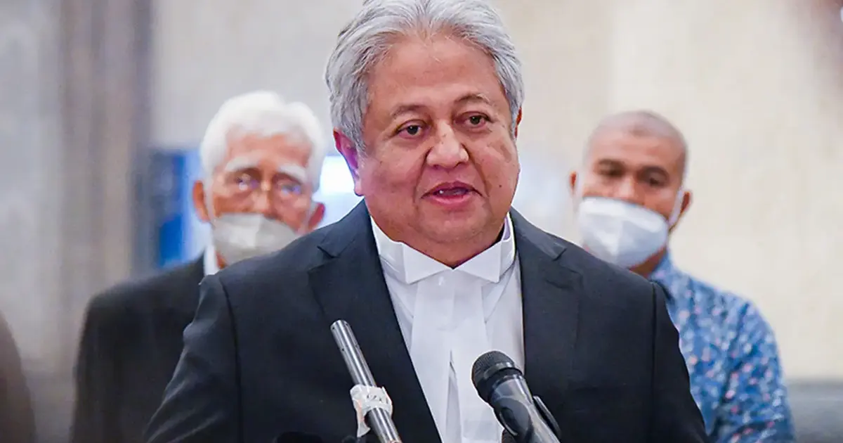 Judge Steps Aside in Zaid Ibrahim Bar Defamation Case