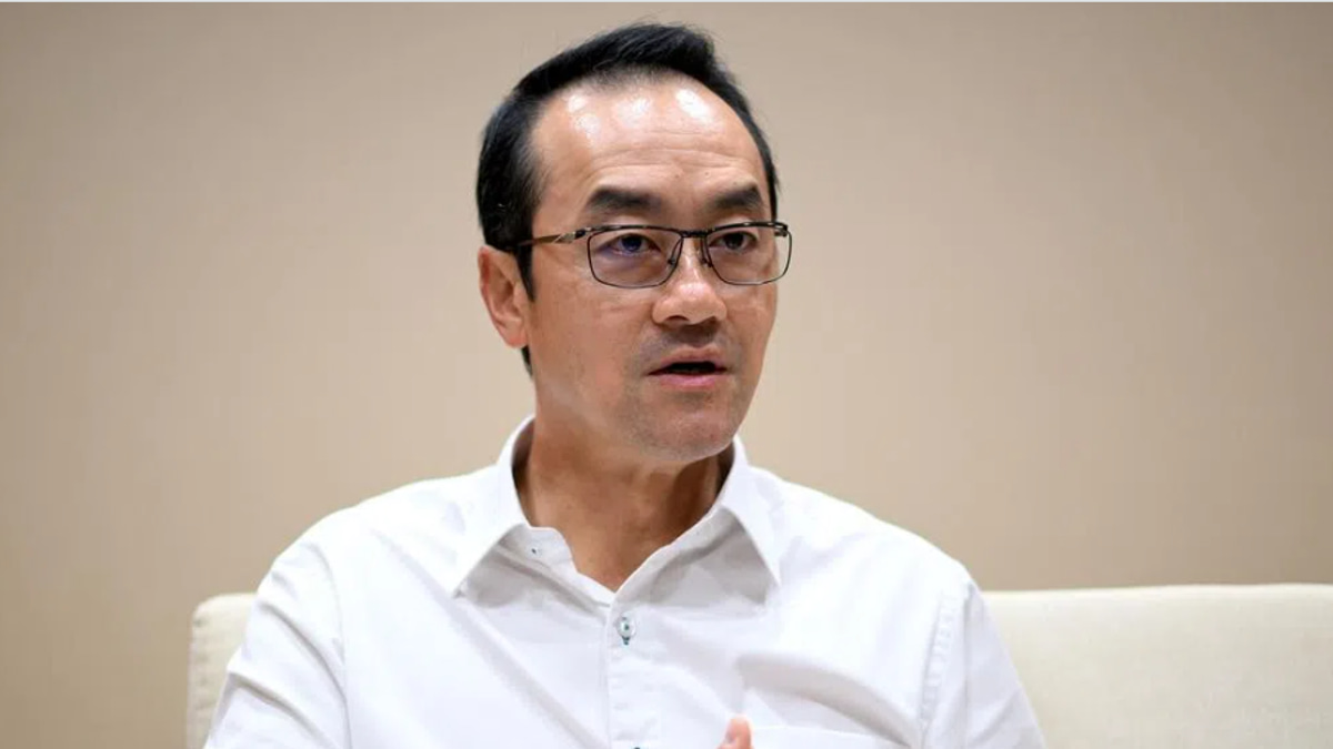 Singapore's Koh Poh Koon Steps Down from Political Office