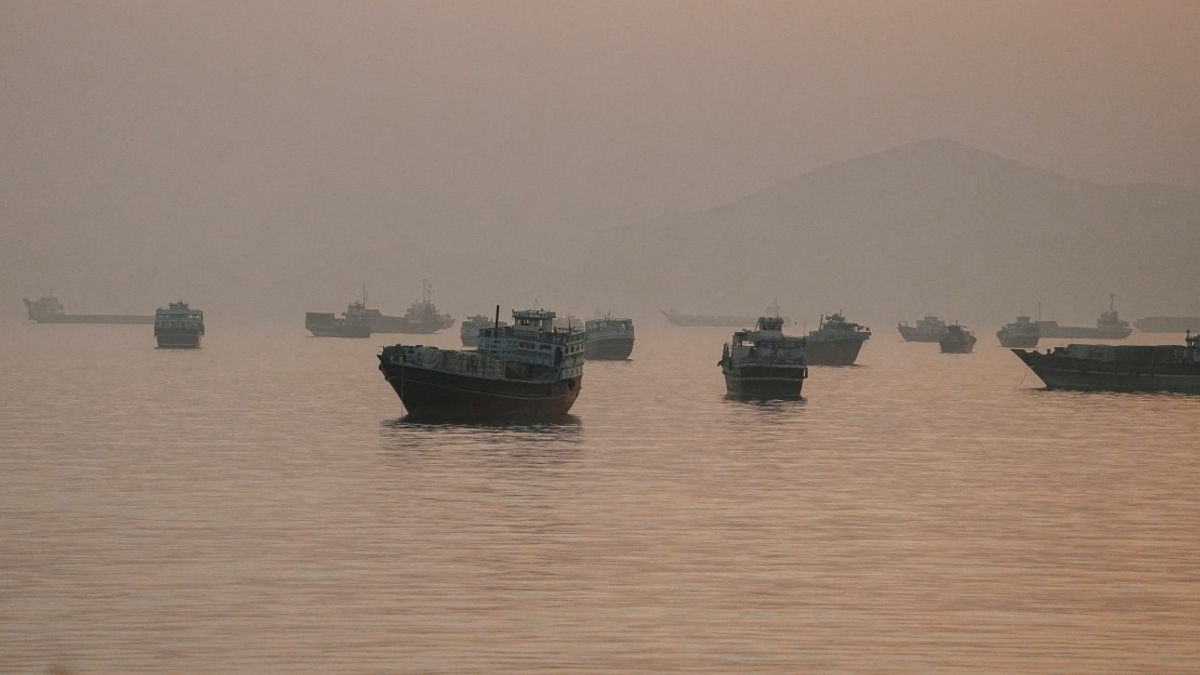 India Bars Its Seafarers From High-Risk Strait of Hormuz Routes Amid Rising Attacks