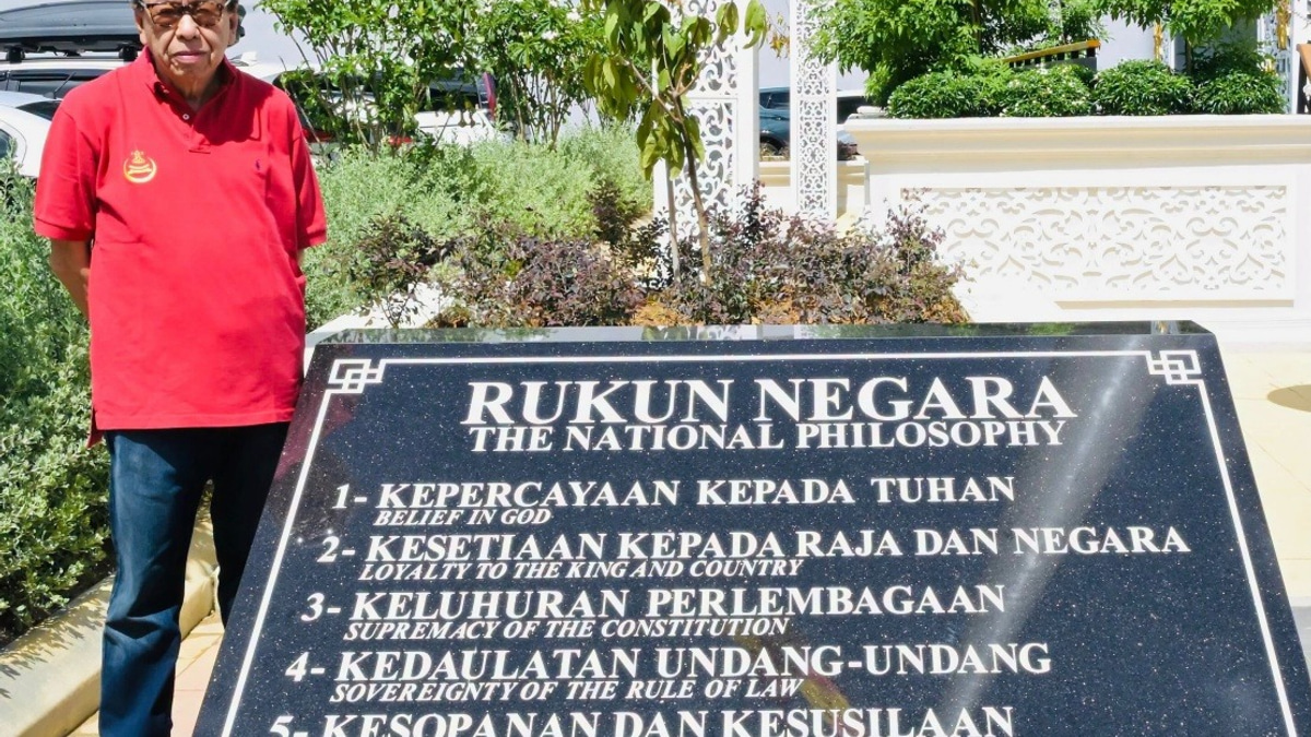 Sultan Sharafuddin Calls on Selangor Youth and Assemblymen to Study Rukun Negara
