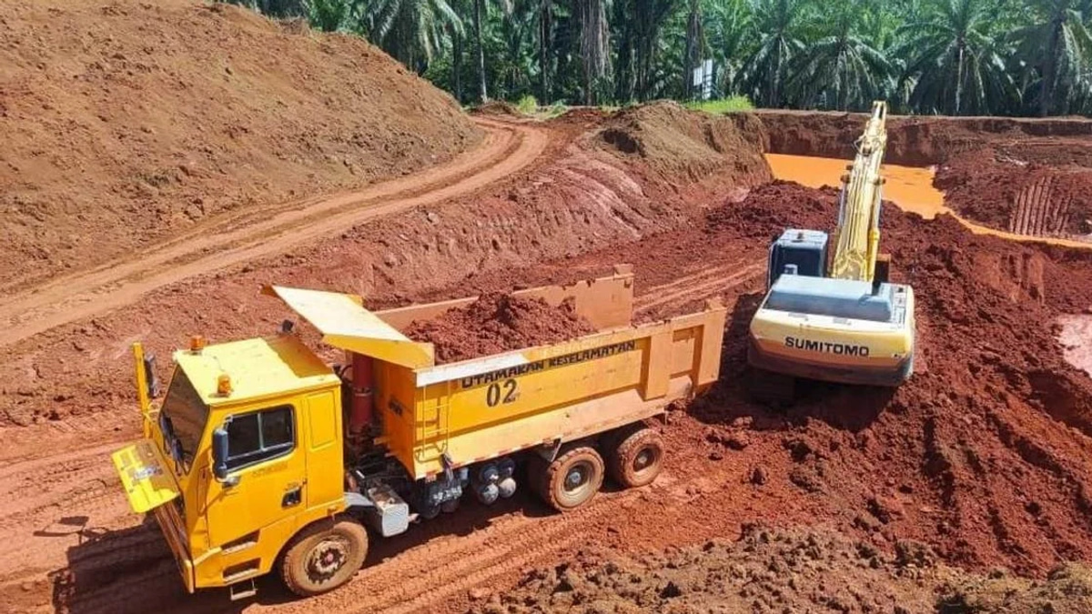 Nine Detained in Felda Bauxite Theft; RM3.75 Million Haul Recovered Near Kuantan