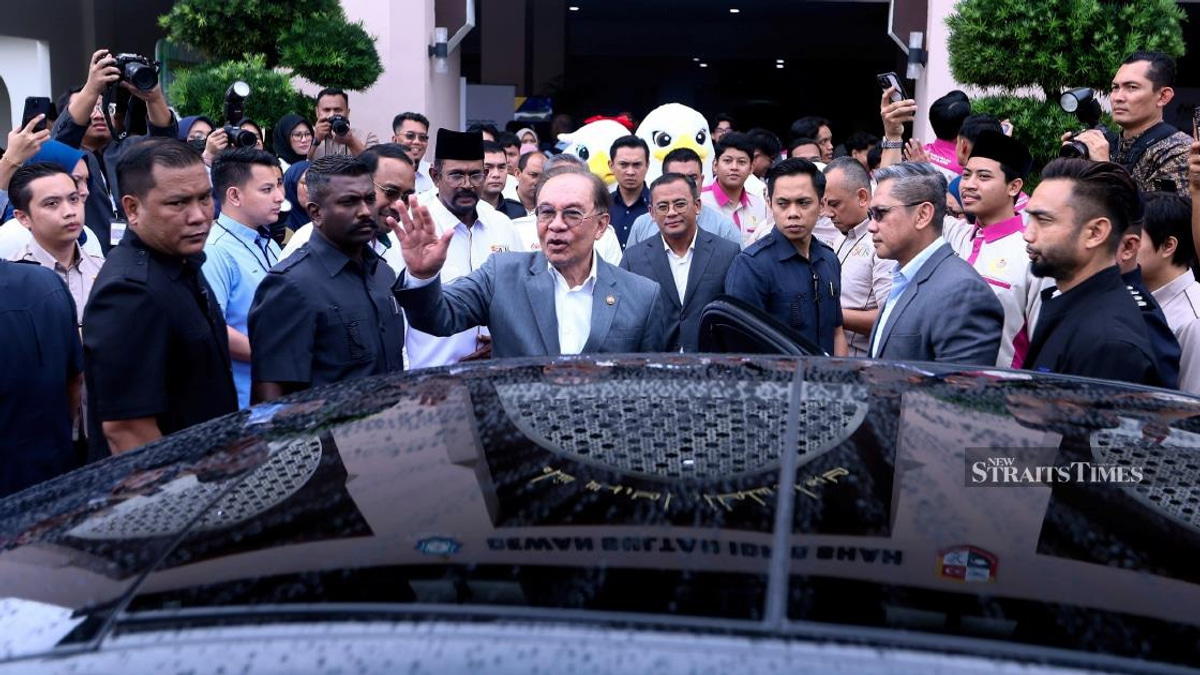 Government Cannot Cut Fuel Prices Further Without Worsening Fiscal Crisis, Anwar Says