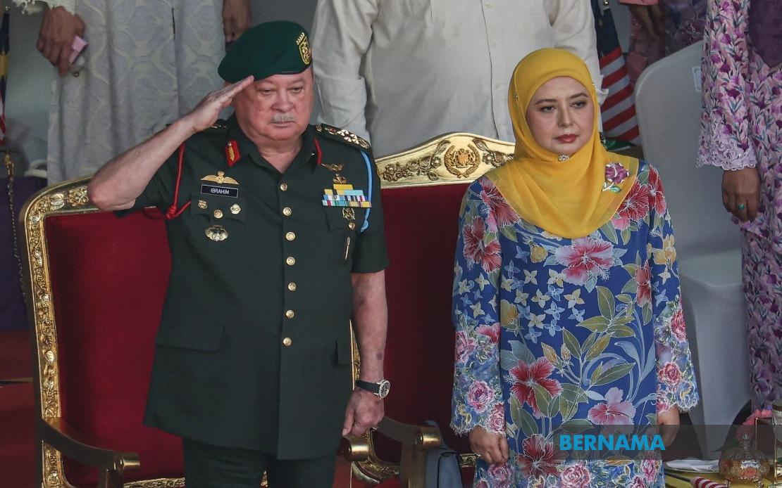 Malaysia's 69th Merdeka Celebration Draws Massive Crowds to Putrajaya