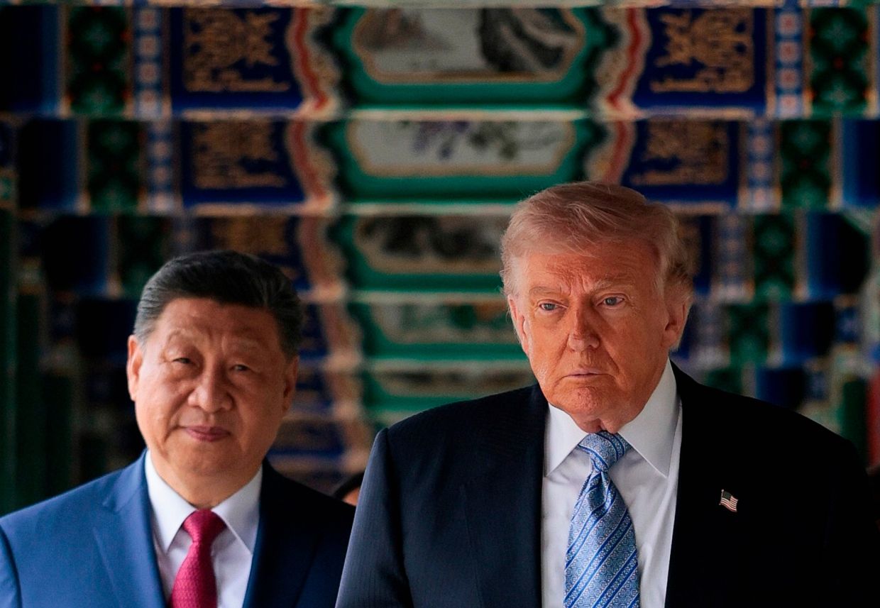 Trump's Contradictory China Strategy: Weapons Allegations Cloud Xi's US Visit
