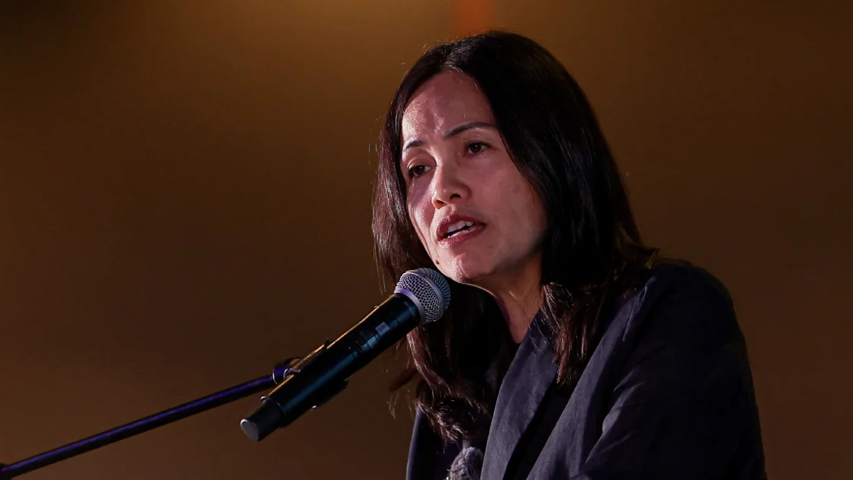 Teo Demands Clarity from MCMC Over Restrictions on The Coverage Media's Facebook Account