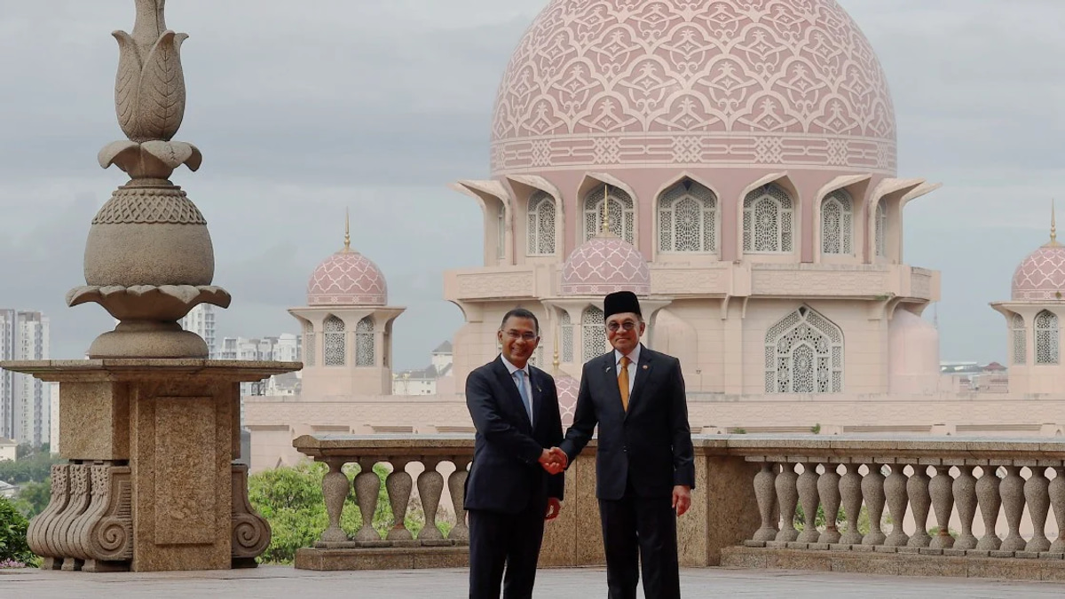 Malaysia Receives Bangladesh's Tarique Rahman for Strategic Regional Talks