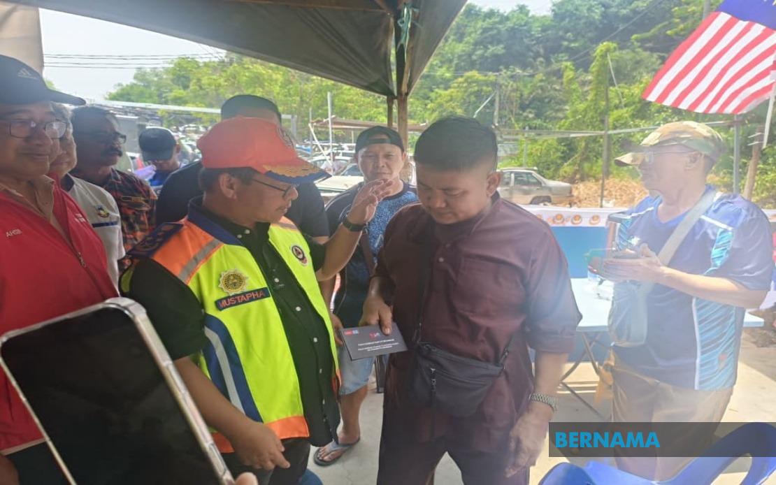 Grandfather's Anguish: Family Unaware Children Remained Inside Burning Kota Kinabalu Home